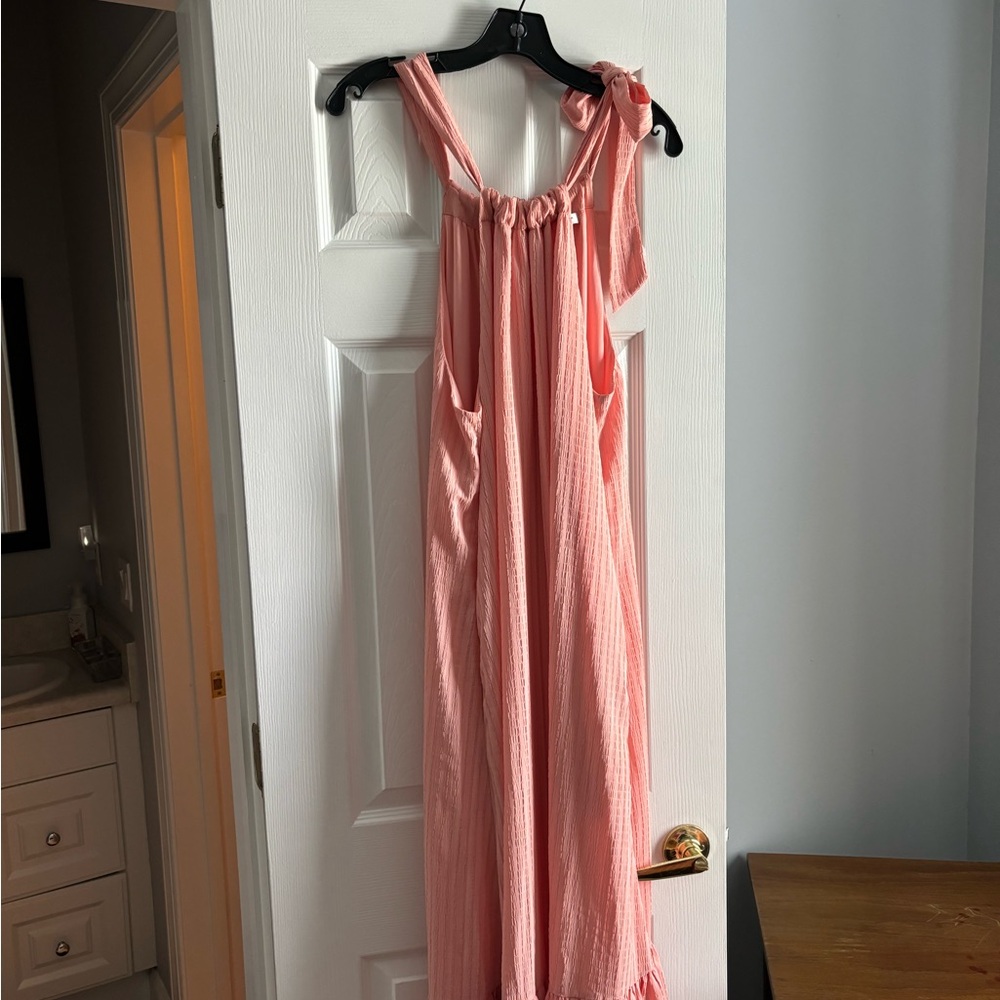Pretty peach maxi dress. Fully lined